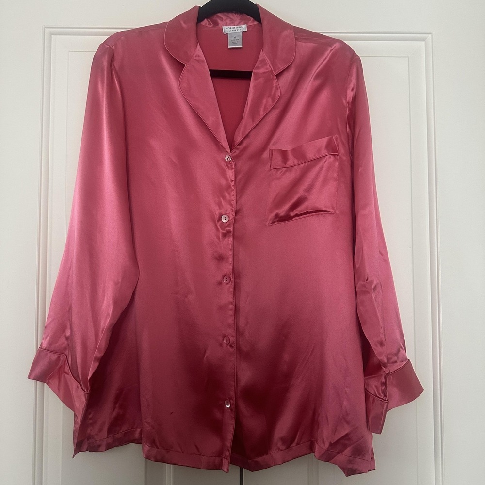Nordstrom Lingerie Pajama Top Womens Medium Pink Silk Satin Button Front Sleep
